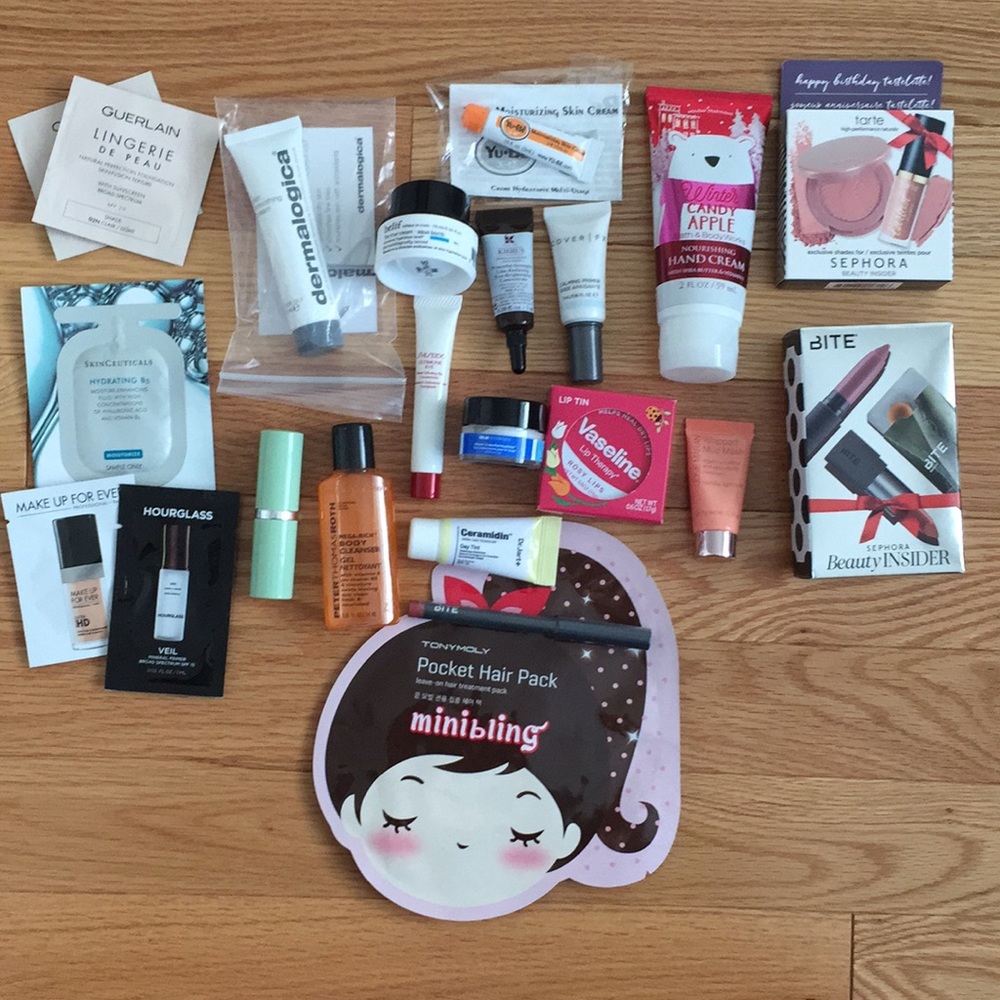 Makeup & skincare bundle + FREE GIFT 🎁